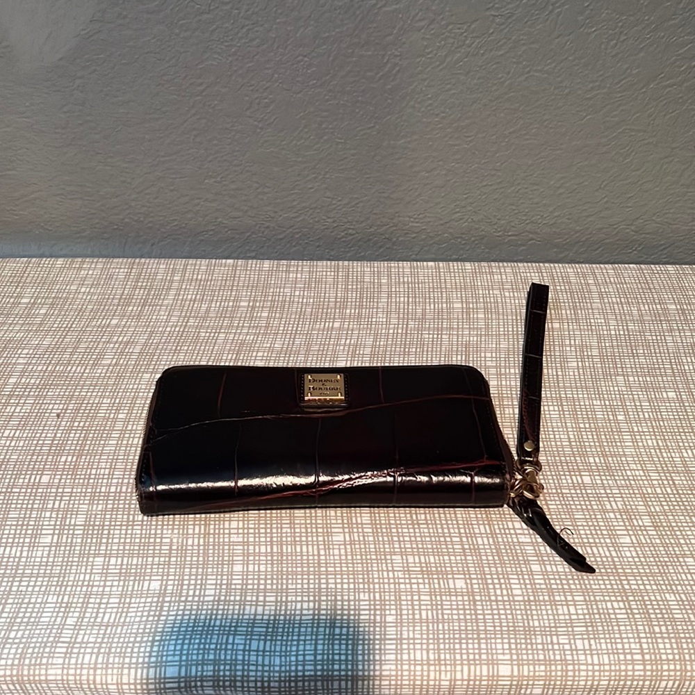 Dooney & Bourke leather wallet
